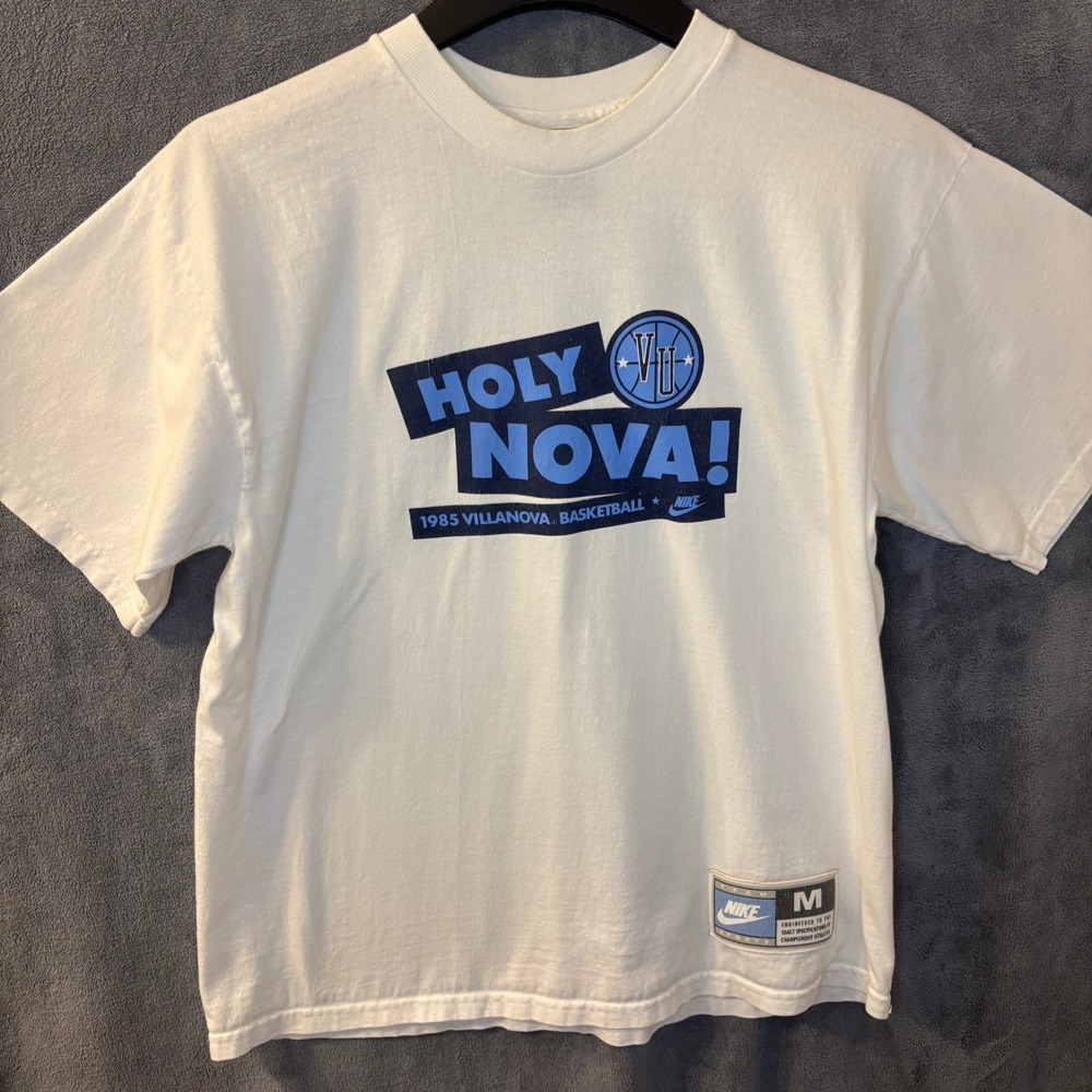 VTG 90s Nike Villanova Basketball T-Shirt Mens S (M tag) '85 Holy NovaTee